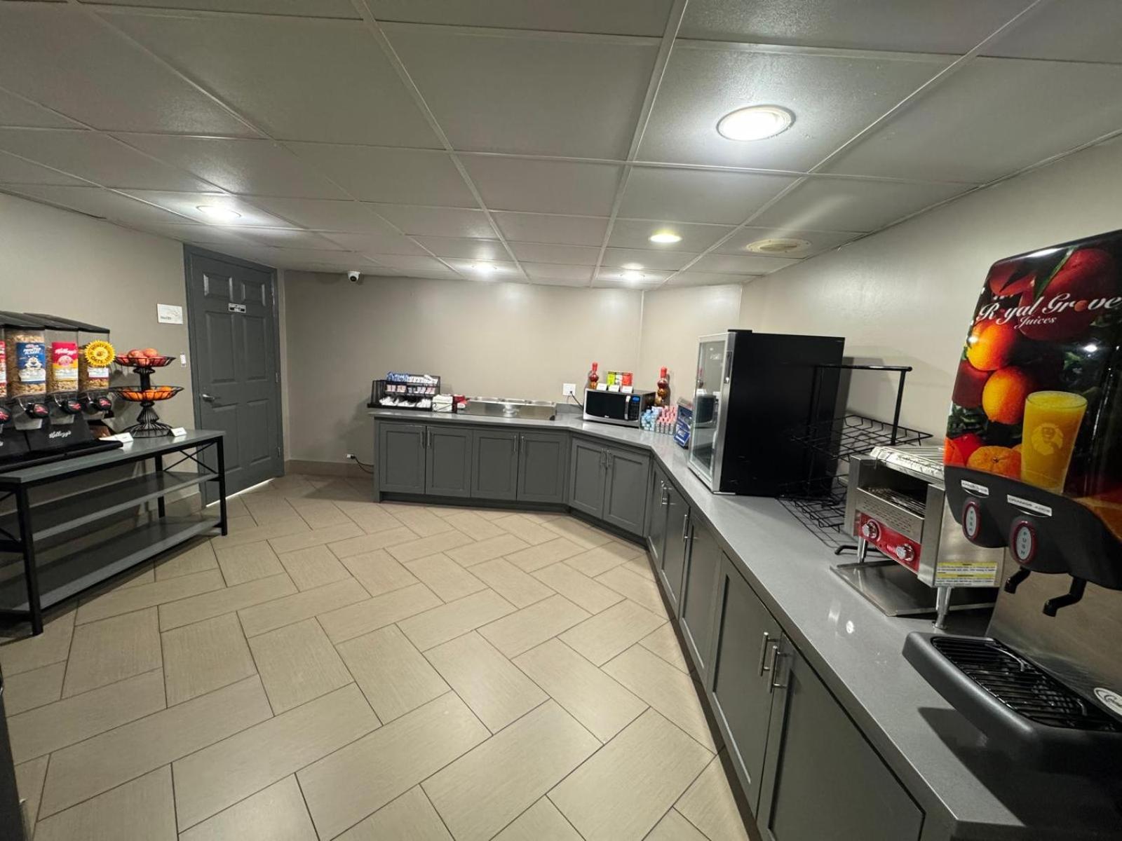 Ramada By Wyndham 3*